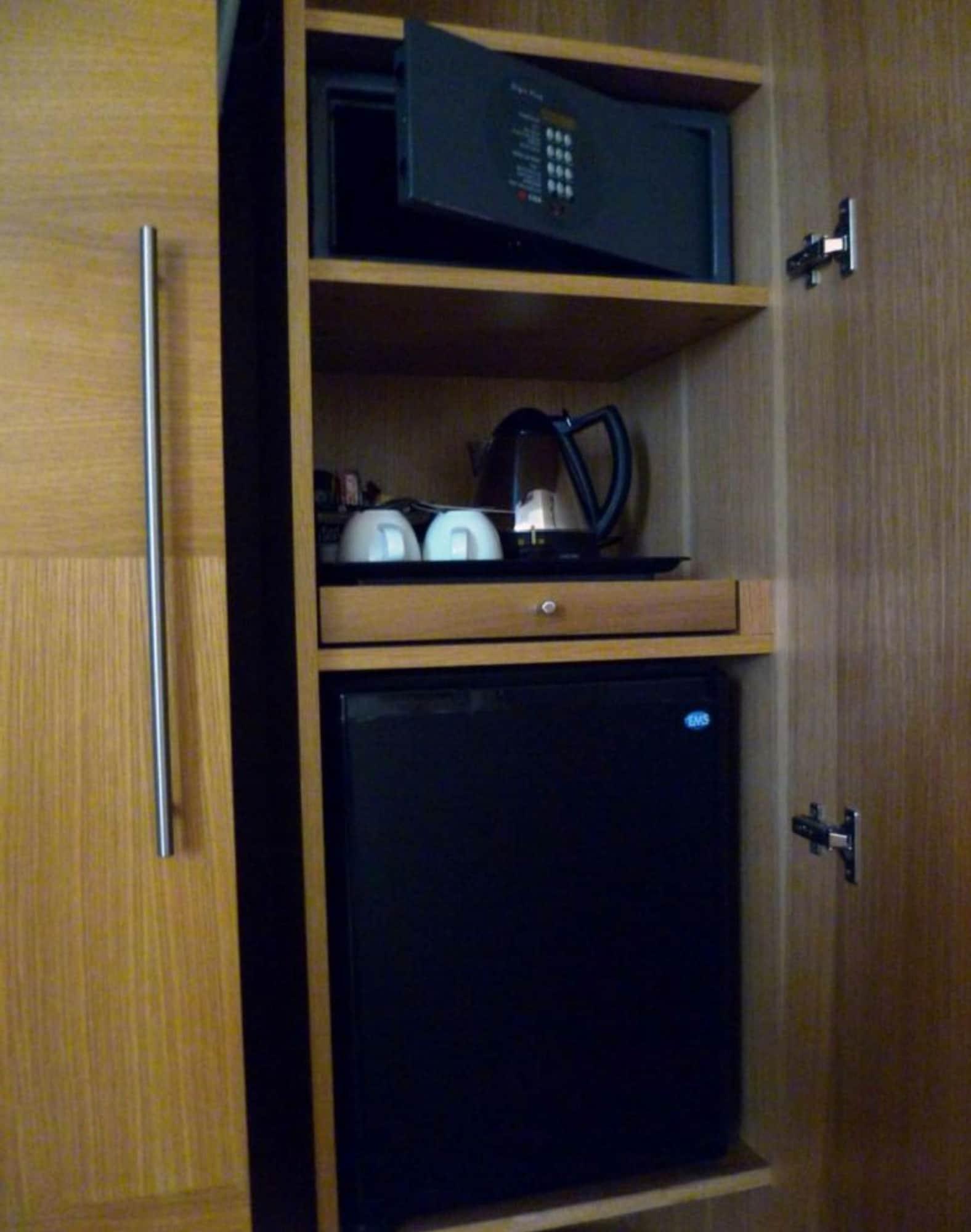 เดอะไพน์วู๊ดโฮเต็ล Hotel สลาว ภายนอก รูปภาพ